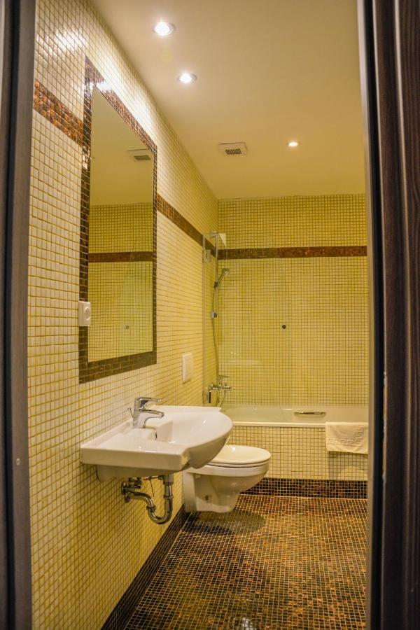Praha Hotel 3*